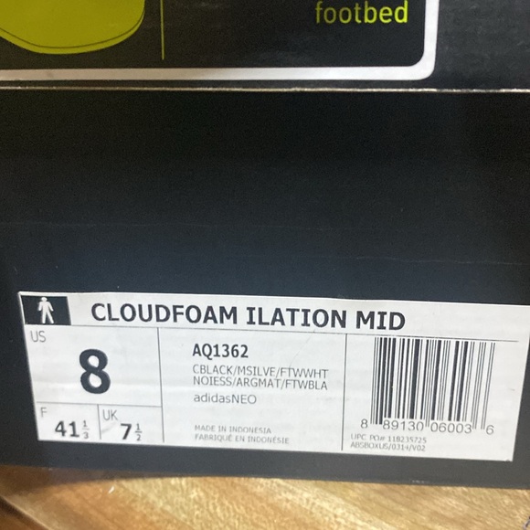 Adidas worn black and white still  great condition - Picture 2 of 4